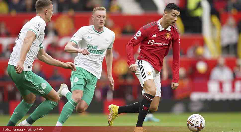 ronaldo Tanjug AP Dave Thompson.jpg